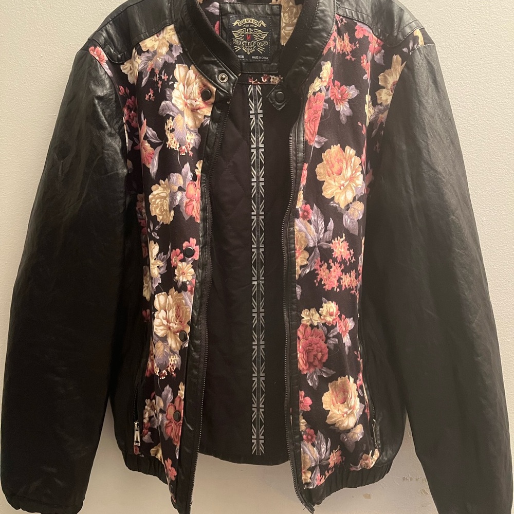 Y2K Bomber Jacket Vegan Leather Puffer Gothcore Grunge Witchy Whimsical XIOS Med